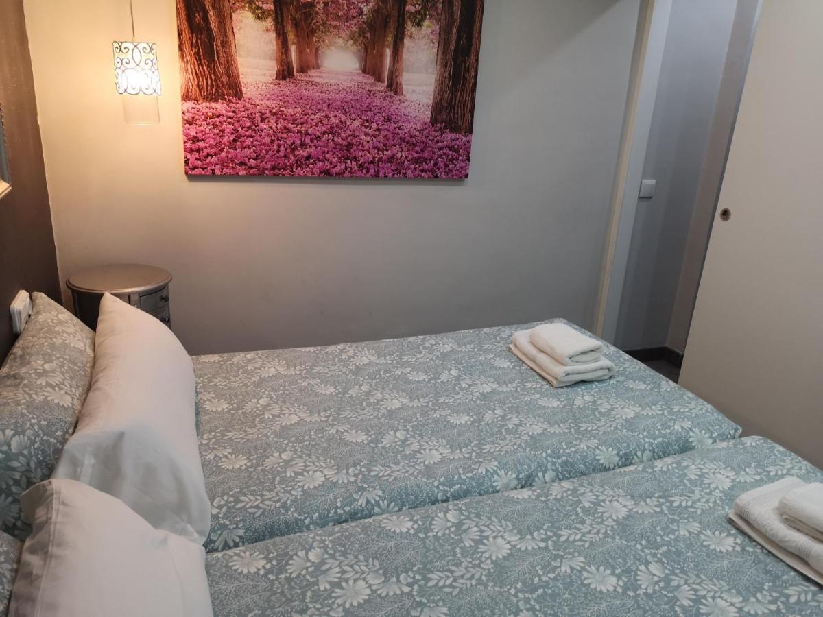 Aparteasy - Eixample Center Barselona Dış mekan fotoğraf